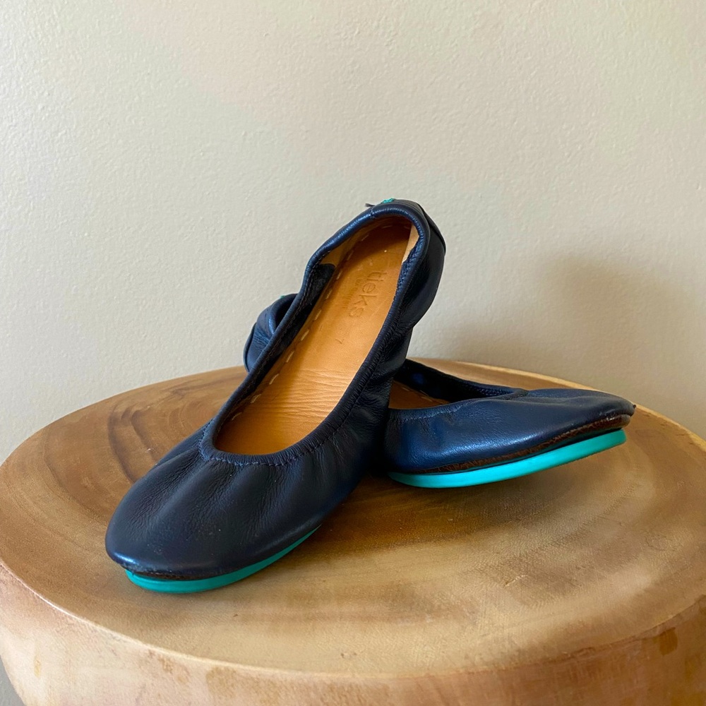 Tieks: Navy Flats